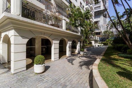 Apartamento para alugar com 250m², 3 quartos e 3 vagas Apartamento para alugar com 250m², 3 quartos e 3 vagasÁrea comum