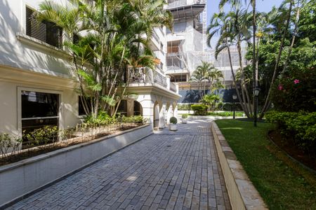 Apartamento para alugar com 250m², 3 quartos e 3 vagas Apartamento para alugar com 250m², 3 quartos e 3 vagasÁrea comum