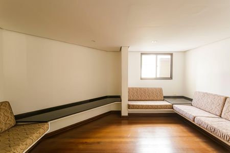 Apartamento para alugar com 250m², 3 quartos e 3 vagas Apartamento para alugar com 250m², 3 quartos e 3 vagasÁrea comum