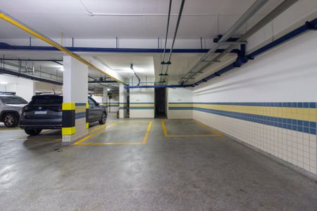 Apartamento à venda com 230m², 2 quartos e 3 vagasÁrea comum - Garagem