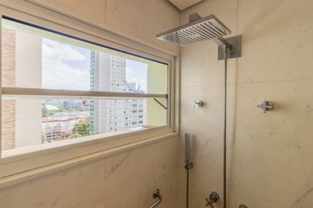 Apartamento à venda com 230m², 2 quartos e 3 vagasBanheiro