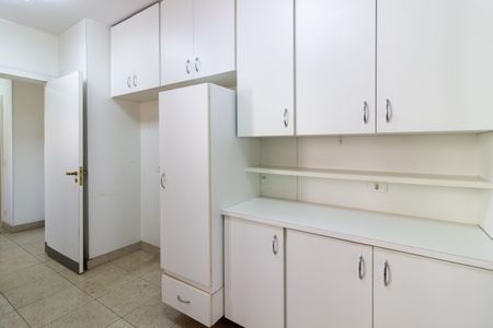 Apartamento à venda com 230m², 2 quartos e 3 vagasCozinha