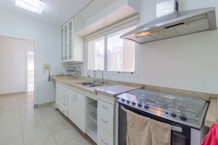 Apartamento à venda com 230m², 2 quartos e 3 vagasCozinha