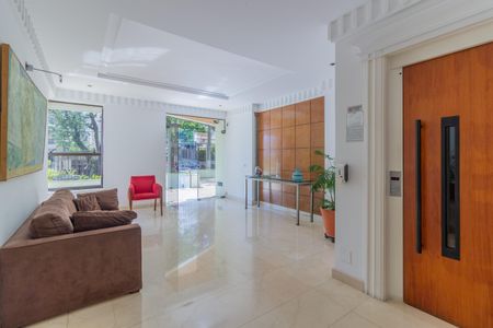 Apartamento à venda com 230m², 2 quartos e 3 vagasÁrea comum - Hall Social