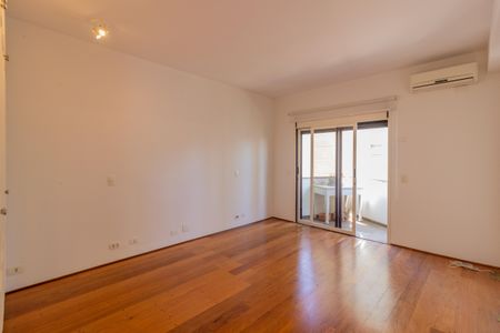 Apartamento à venda com 230m², 2 quartos e 3 vagasSuíte