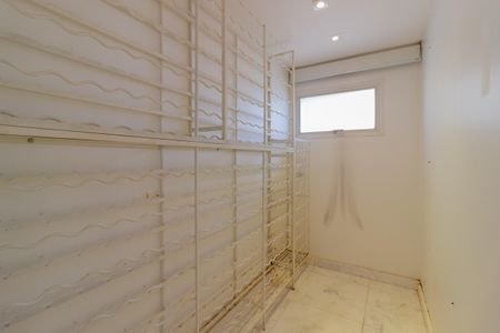 Apartamento à venda com 230m², 2 quartos e 3 vagasCorredor