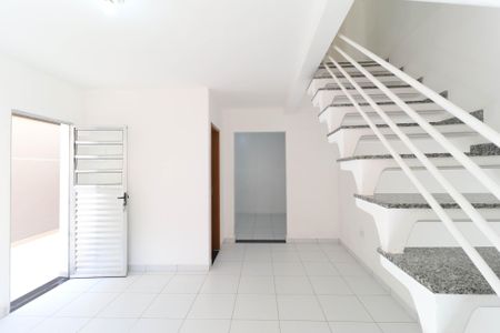 Casa para alugar com 2 quartos, 57m² em Jardim Modelo, São Paulo