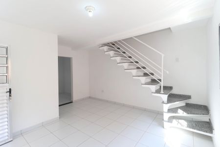Casa para alugar com 57m², 2 quartos e sem vagaSala