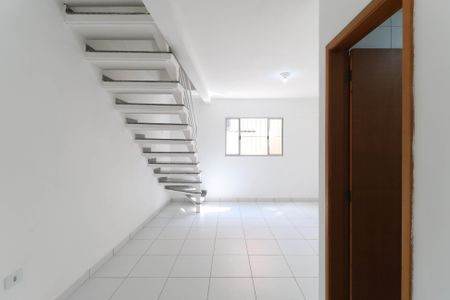 Casa para alugar com 57m², 2 quartos e sem vagaSala