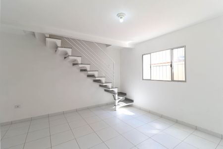 Casa para alugar com 2 quartos, 57m² em Jardim Modelo, São Paulo
