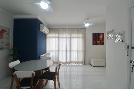 Sala de apartamento para alugar com 3 quartos, 80m² em Jardim Belmar, Guarujá