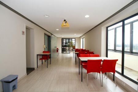 Studio para alugar com 30m², 1 quarto e 1 vaga Studio para alugar com 30m², 1 quarto e 1 vagaÁrea Comum - Coworking e Mini Mercado