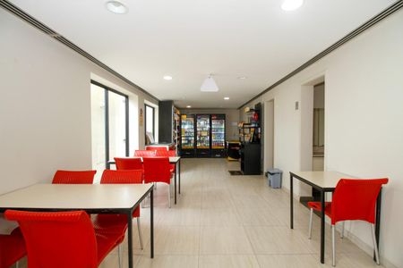 Studio para alugar com 30m², 1 quarto e 1 vaga Studio para alugar com 30m², 1 quarto e 1 vagaÁrea Comum - Coworking e Mini Mercado