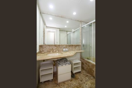 Studio para alugar com 30m², 1 quarto e 1 vaga Studio para alugar com 30m², 1 quarto e 1 vagaBanheiro da Suíte