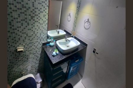 Casa à venda com 240m², 3 quartos e 1 vagaBanheiro Social 2