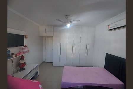 Casa à venda com 240m², 3 quartos e 1 vagaQuarto 2