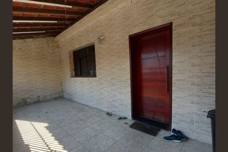 Casa à venda com 240m², 3 quartos e 1 vagaEntrada