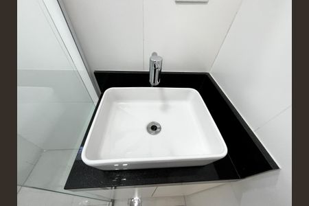 Apartamento para alugar com 42m², 2 quartos e sem vaga Apartamento para alugar com 42m², 2 quartos e sem vagaBanheiro Social