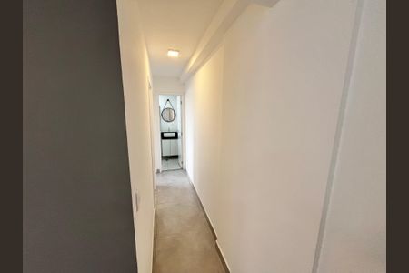 Apartamento para alugar com 42m², 2 quartos e sem vaga Apartamento para alugar com 42m², 2 quartos e sem vagaCorredor
