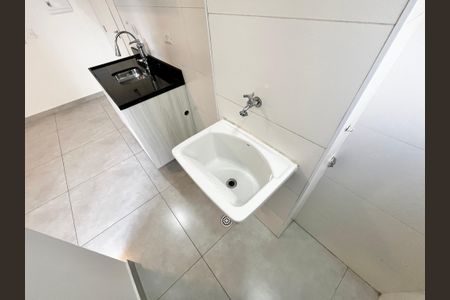 Apartamento para alugar com 42m², 2 quartos e sem vaga Apartamento para alugar com 42m², 2 quartos e sem vagaCozinha e Área de Serviço