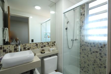 Banheiro da Suíte de apartamento à venda com 2 quartos, 57m² em Conceição, Diadema
