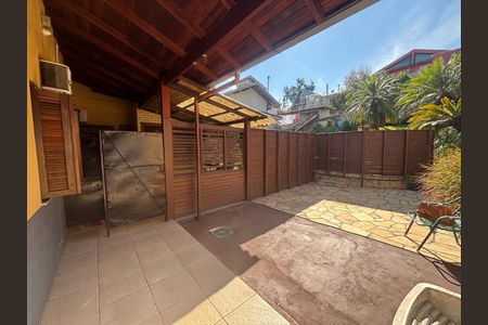 Apartamento para alugar com 100m², 2 quartos e 1 vaga Apartamento para alugar com 100m², 2 quartos e 1 vagaÁrea comum