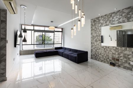 Apartamento à venda com 160m², 3 quartos e sem vagaSala