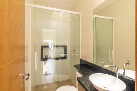 Casa para alugar com 120m², 3 quartos e 2 vagasBanheiro da Suíte