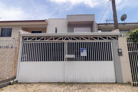 Casa para alugar com 120m², 3 quartos e 2 vagasFachada