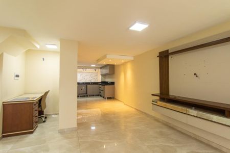 Casa para alugar com 120m², 3 quartos e 2 vagasSala