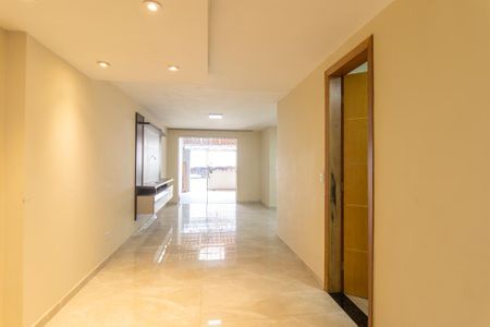 Sala de casa para alugar com 3 quartos, 120m² em Cidade Industrial de Curitiba, Curitiba