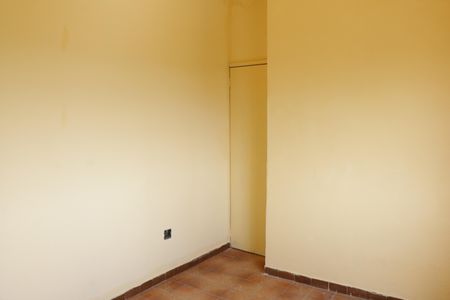 Quarto 2 de apartamento para alugar com 2 quartos, 50m² em Centro, Nova Iguaçu