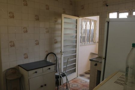 Cozinha de apartamento para alugar com 1 quarto, 30m² em Centro, Nova Iguaçu