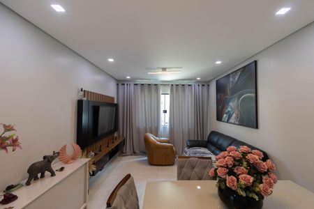 Sala de casa à venda com 2 quartos, 185m² em Vila Dalila, São Paulo