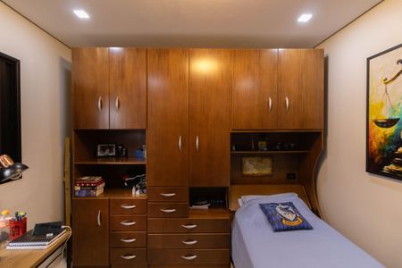 Casa à venda com 185m², 2 quartos e 2 vagas Casa à venda com 185m², 2 quartos e 2 vagasQuarto 2