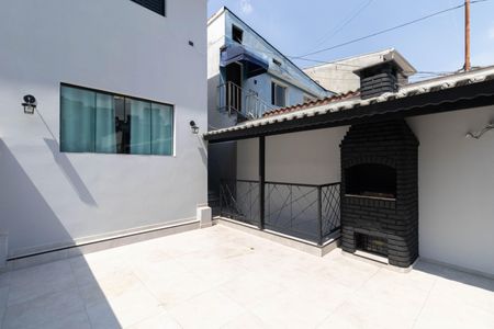 Casa à venda com 185m², 2 quartos e 2 vagas Casa à venda com 185m², 2 quartos e 2 vagasVaranda e Churrasqueira