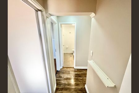 Apartamento à venda com 85m², 3 quartos e 1 vaga Apartamento à venda com 85m², 3 quartos e 1 vagaCorredor
