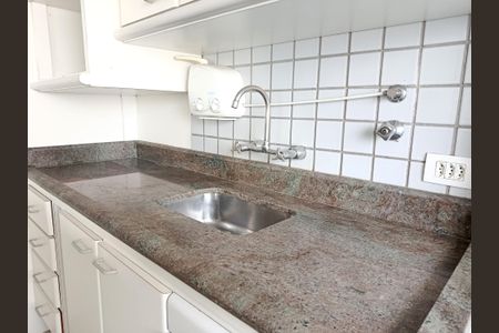 Apartamento para alugar com 57m², 1 quarto e 2 vagasCozinha