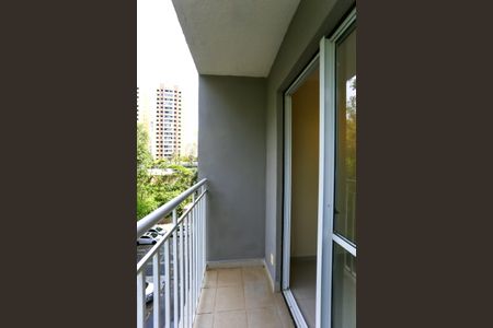 sacada da Sala de apartamento para alugar com 2 quartos, 48m² em Vila Andrade, São Paulo