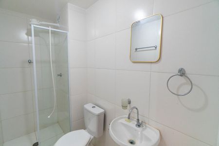 Banheiro de apartamento para alugar com 1 quarto, 24m² em Jardim Prudência, São Paulo