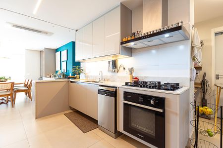 Apartamento à venda com 150m², 3 quartos e 2 vagas Apartamento à venda com 150m², 3 quartos e 2 vagasCozinha
