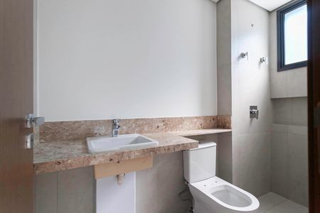 Apartamento à venda com 158m², 4 quartos e 4 vagas Apartamento à venda com 158m², 4 quartos e 4 vagasBanheiro da suíte 1