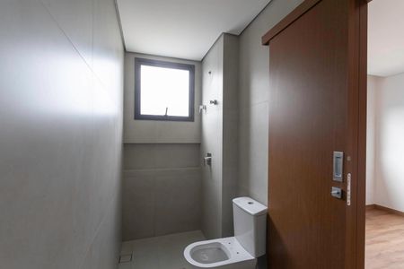 Apartamento à venda com 302m², 3 quartos e 4 vagas Apartamento à venda com 302m², 3 quartos e 4 vagasBanheiro da suíte 1