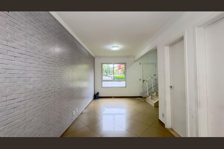 Sala de casa de condomínio para alugar com 3 quartos, 128m² em Jardim São Luís, São Paulo