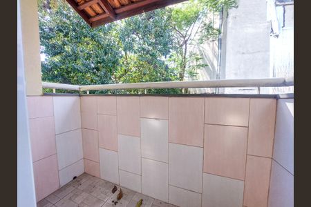 Varanda Suíte de casa de condomínio à venda com 3 quartos, 128m² em Jardim São Luís, São Paulo
