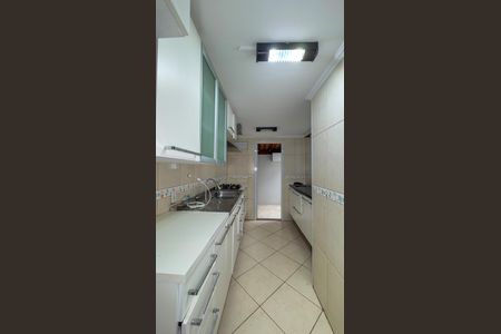 Casa de condomínio à venda com 128m², 3 quartos e 2 vagasCozinha e Área de Serviço