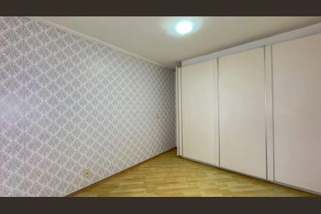 Casa de condomínio à venda com 128m², 3 quartos e 2 vagasQuarto Suíte