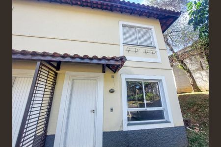 Fachada de casa de condomínio à venda com 3 quartos, 128m² em Jardim São Luís, São Paulo