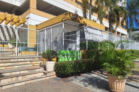 Apartamento à venda com 58m², 2 quartos e 1 vagaFachada