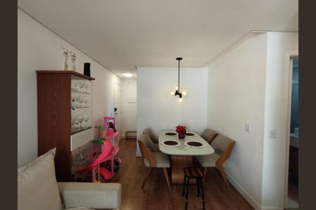Apartamento à venda com 65m², 3 quartos e 1 vagaSala 